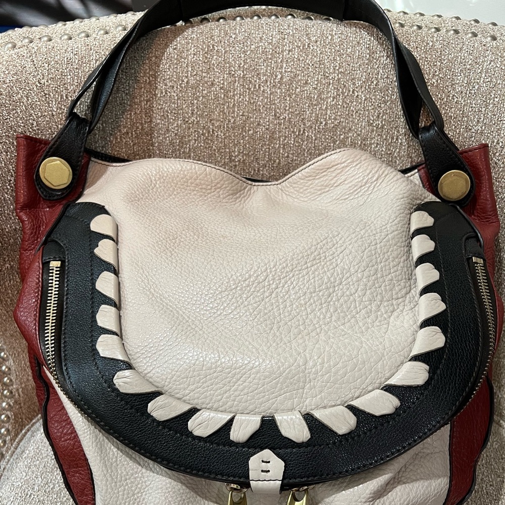 OrYANY Red and White Leather Hobo Bag with Style and Functionality. - Picture 12 of 15